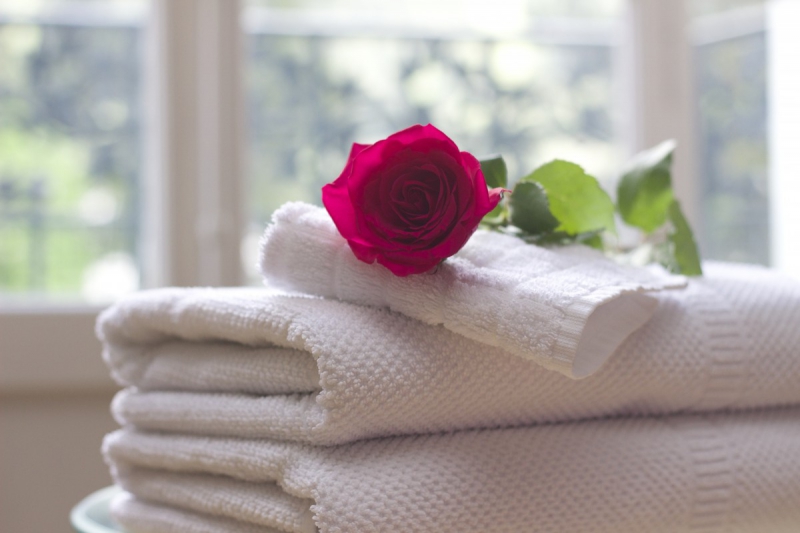 hotel-SOSPEL-min_towel_rose_clean_care_salon_spa_white_bath-731641